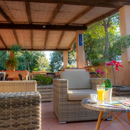 Hotel Le Castelet Saint Aygulf Esterno foto