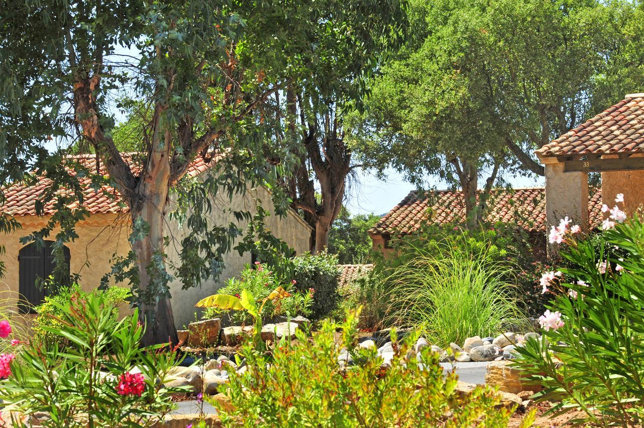 Hotel Le Castelet Saint Aygulf Esterno foto