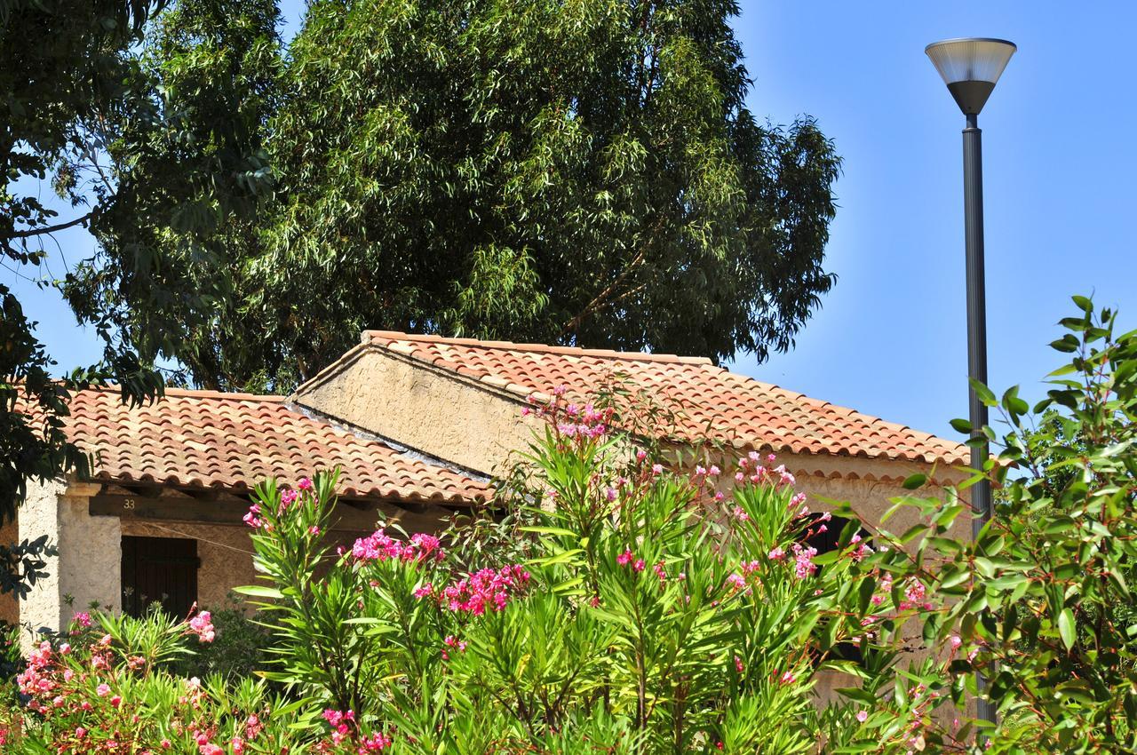 Hotel Le Castelet Saint Aygulf Esterno foto