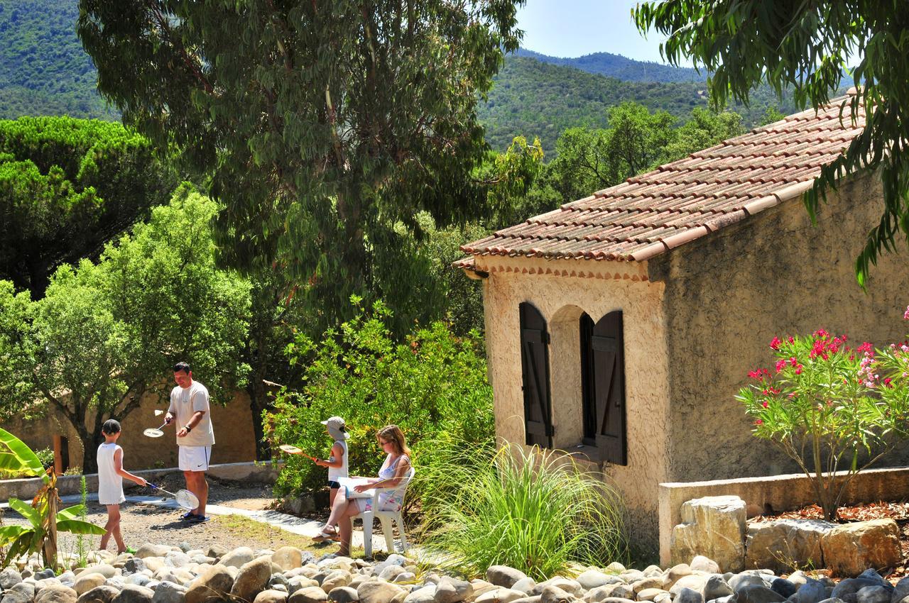 Hotel Le Castelet Saint Aygulf Esterno foto
