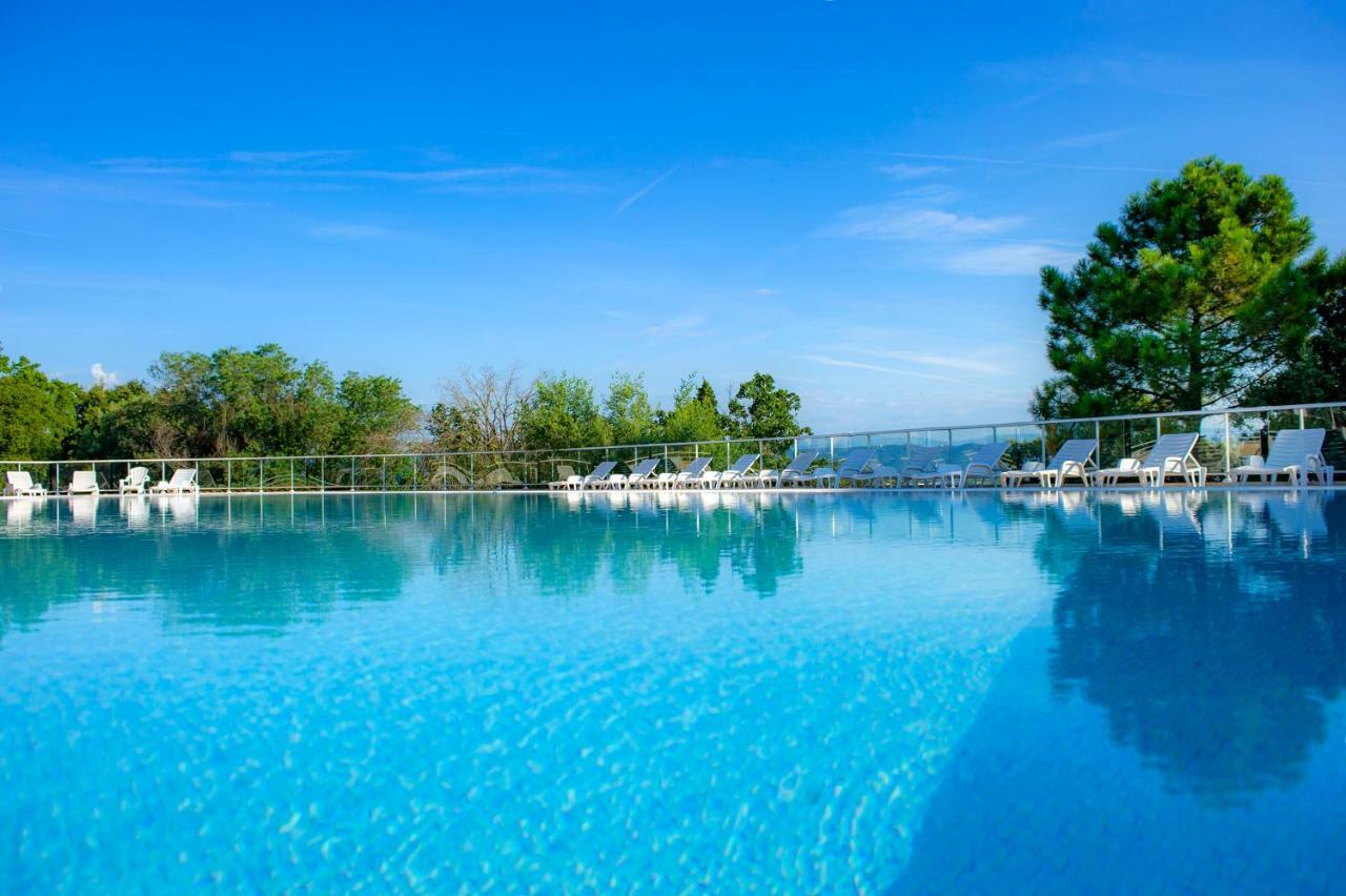 Hotel Le Castelet Saint Aygulf Esterno foto